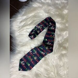 Looney Tunes “Ho, Ho, Ho” Christmas neck tie